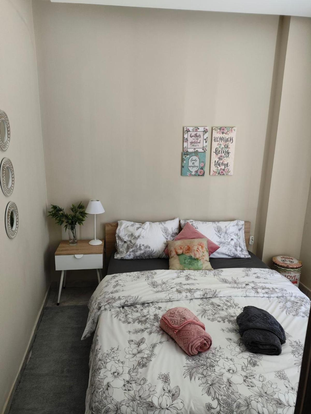 Downtown Comfy Apartment Едеса Екстериор снимка